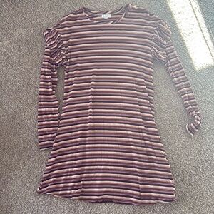 Love Fire brand women’s unique long sleeve striped dress size small w ruffles